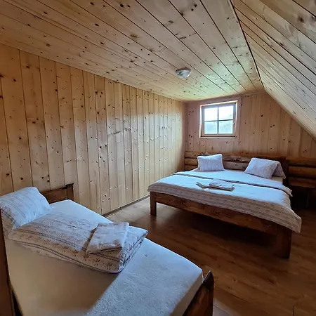 Farm stay Gazdovsky Dvor - Sedlo Chlipavica